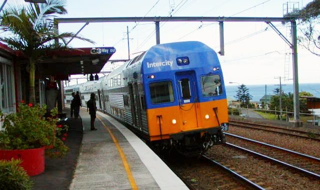 train arriving at Coal Cliff station